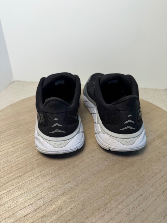 HOKA Arahi 6 Running Shoes Women’s 8B Black Stability Sneakers - Picture 3 of 7